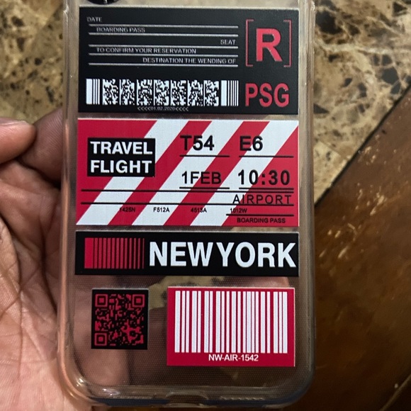 iPhone XR phone case | New York Boarding pass design - Picture 3 of 3